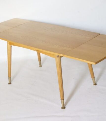 extendable-and-height-adjustable-coffee-table-in-elm-wood-1960s-1.jpg